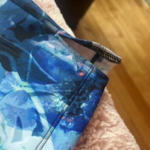 Pencil skirt blue tones - Picture 3 of 4